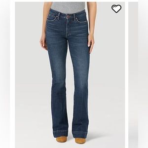 Wrangler High Rise Trouser Retro Flare Jean